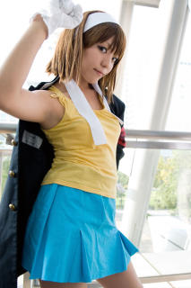 0168 - 213 x 320 [15KB]
�`���[�������C���[�̃��L�̓��������k���ł������I