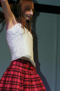 0238 - 213 x 320 [13KB]
Beckii Cruel �x�b�L�[�E�N���[�G�������̕����q���L