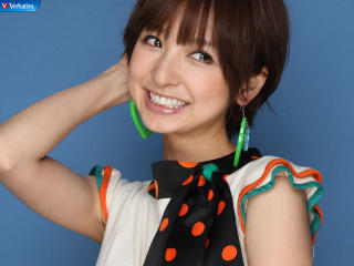 0246 - 320 x 240 [14KB]
�W�������L�Ղ�@�@Verbatim AKB48�̐��W�������L���������@�c�����q