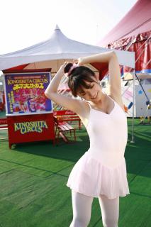 0583 - 213 x 320 [13KB]
AKB48�哇�D�q�i�䂤���j�̃o���G���L