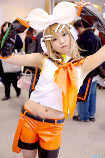 0719 - 213 x 320 [21KB]
�R�X�v���[���[��ǎq�̃��L