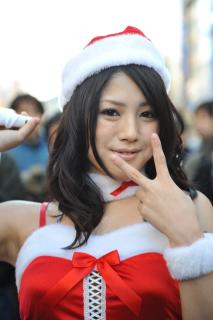 0753 - 213 x 320 [11KB]
�A�q�����Ń��L����