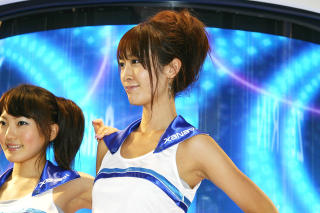 0761 - 320 x 213 [20KB]
�L�����M����W���L