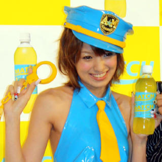 1001 - 320 x 320 [23KB]
�얾�ށ@�A�b�L�[�i��