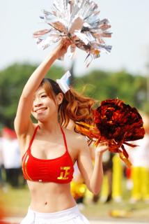 1296 - 214 x 320 [14KB]
�`�A���[�_�[����Ă�����f�l���̐����L