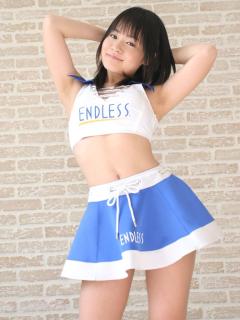 1331 - 240 x 320 [13KB]
���[�X�N�B�[������̕l�c�Ďq�̃U�����L