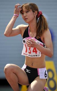 1351 - 200 x 320 [11KB]
���l�A�X���[�g�@100�n�[�h������I��@�鉺��ނ̏�ʃ��L