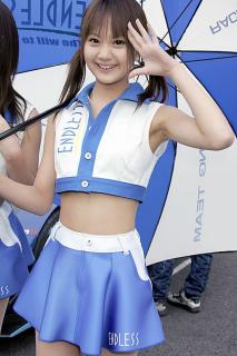 1486 - 213 x 320 [15KB]
�l�c�Ďq�@�G���h���X�̃��[�X�N�C�[������̋M�d�ȃn�}�V���[�@���L