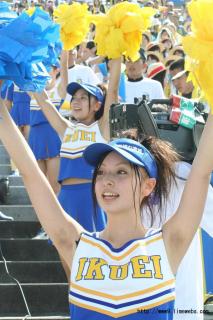 1551 - 213 x 320 [18KB]
�����`�A�K�[���̃��L�с@�I�H