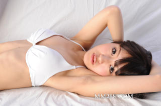 1787 - 320 x 212 [11KB]
�ߒJ�݂��@������Ɖ����ڂ̃��L���J���C�C