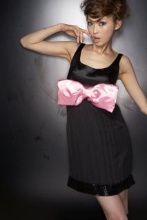 2172 - 213 x 320 [8KB]
���؂����@�G�����L