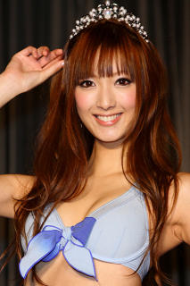 2266 - 213 x 320 [17KB]
�I�V�������f���@�؁X���@�́@�W�����C�����L�@