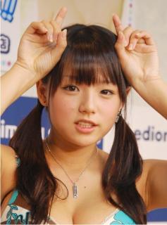 2407 - 237 x 320 [13KB]
�舤�@���`���`���L