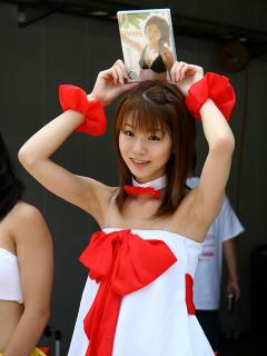 2454 - 240 x 320 [12KB]
���[�X�N�C�[���@���J������@���L