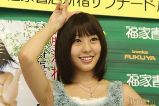 2995 - 320 x 213 [15KB]
���]�ꂢ�ȁ@���L����J