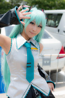 3583 - 213 x 320 [18KB]
�{�[�J���C�h�����~�N�̃W�������L