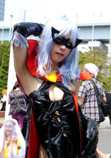 3593 - 225 x 320 [22KB]
�R�X�v���C���[�̃��L