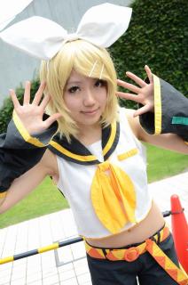 3613 - 212 x 320 [15KB]
�ăR�~�@�R�X�v���C���[���L