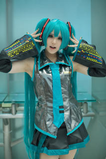 4156 - 213 x 320 [17KB]
�����~�N�̃��L�@�W������