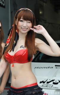 4207 - 202 x 320 [12KB]
�����L���[�X�N�C�[���@�r��Ó�