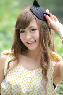 4279 - 213 x 320 [13KB]
�����L���G���C�@�Γn�x��