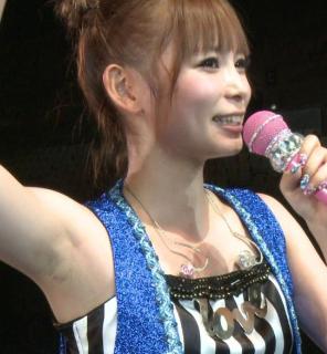 4762 - 296 x 320 [18KB]
�����Ďq�@���L