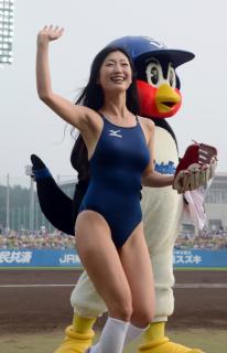 4916 - 206 x 320 [12KB]
�d���̃G���킫�����L�e�t�F�`�@armpit