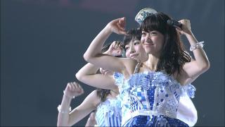 5609 - 320 x 180 [10KB]
�哇�D�q�̐�΂ɏL�����L�ŁA�R�N�����́H