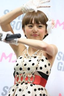 6268 - 213 x 320 [13KB]
�t�F�A���[�Y �ѓc�^�q�@���L