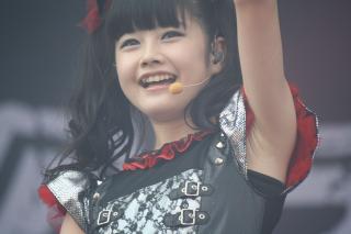 6444 - 320 x 213 [10KB]
�����V���V���ł��I�@BabyMetal�@�e�n�ň��@���L