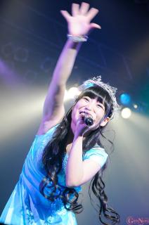 6893 - 212 x 320 [12KB]
�A�؂肨�@���L