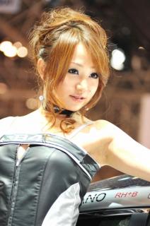 7044 - 212 x 320 [14KB]
����肩�@���L