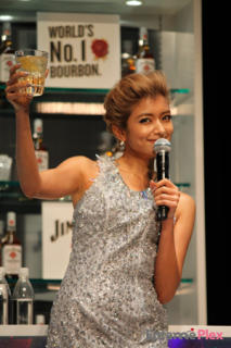 7303 - 213 x 320 [17KB]
���[���@��