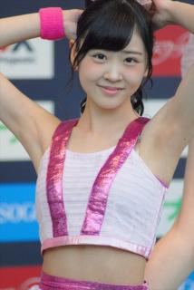 7617 - 214 x 320 [11KB]
�s���N�x�C�r�[�Y�N��D�߁@���L