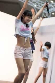 7618 - 212 x 320 [11KB]
�s���N�x�C�r�[�Y�N��D�߁@���L