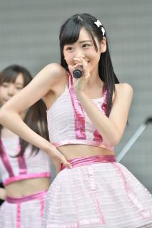 7622 - 213 x 320 [11KB]
�s���N�x�C�r�[�Y�N��D�߁@���L