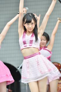 7623 - 213 x 320 [12KB]
�s���N�x�C�r�[�Y�N��D�߁@���L