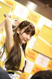 7693 - 213 x 320 [14KB]
�C�k�J�C�}�A���@���L