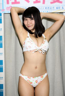 7851 - 218 x 320 [15KB]
���X�숤���@���L