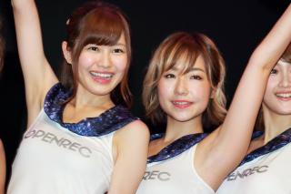 8052 - 320 x 213 [12KB]
�L�����M�����A���[�X�N�C�[���̃��L�����L�e�킫�t�F�`