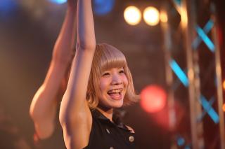 8235 - 320 x 213 [10KB]
MAPLES�@�V�얼��@���L