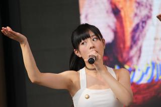 8278 - 320 x 213 [9KB]
�ɓ��G�X���@���L