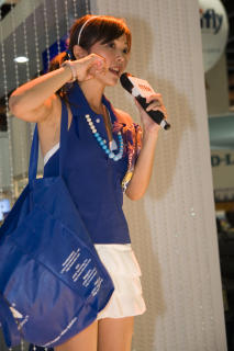 8416 - 213 x 320 [16KB]
���ʁ@�L�����M�����A���[�X�N�C�[���̃��L���e�t�F�`�@armpit