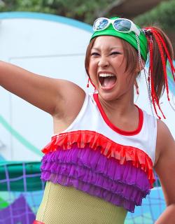 8476 - 250 x 320 [17KB]
�C�x���g�A�Ղ�̃��L���e�t�F�`�@armpit