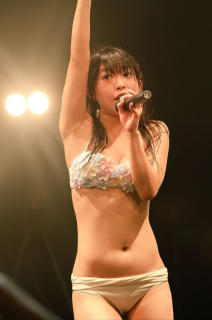 8806 - 212 x 320 [11KB]
�n���A�C�h���̃��L�킫�e���t�F�`