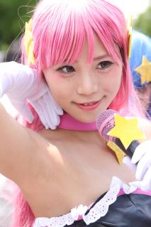 9025 - 213 x 320 [13KB]
�R�X�v���C���[�̃��L