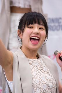 9116 - 213 x 320 [11KB]
