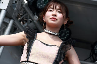 9240 - 320 x 213 [13KB]
�W�������L